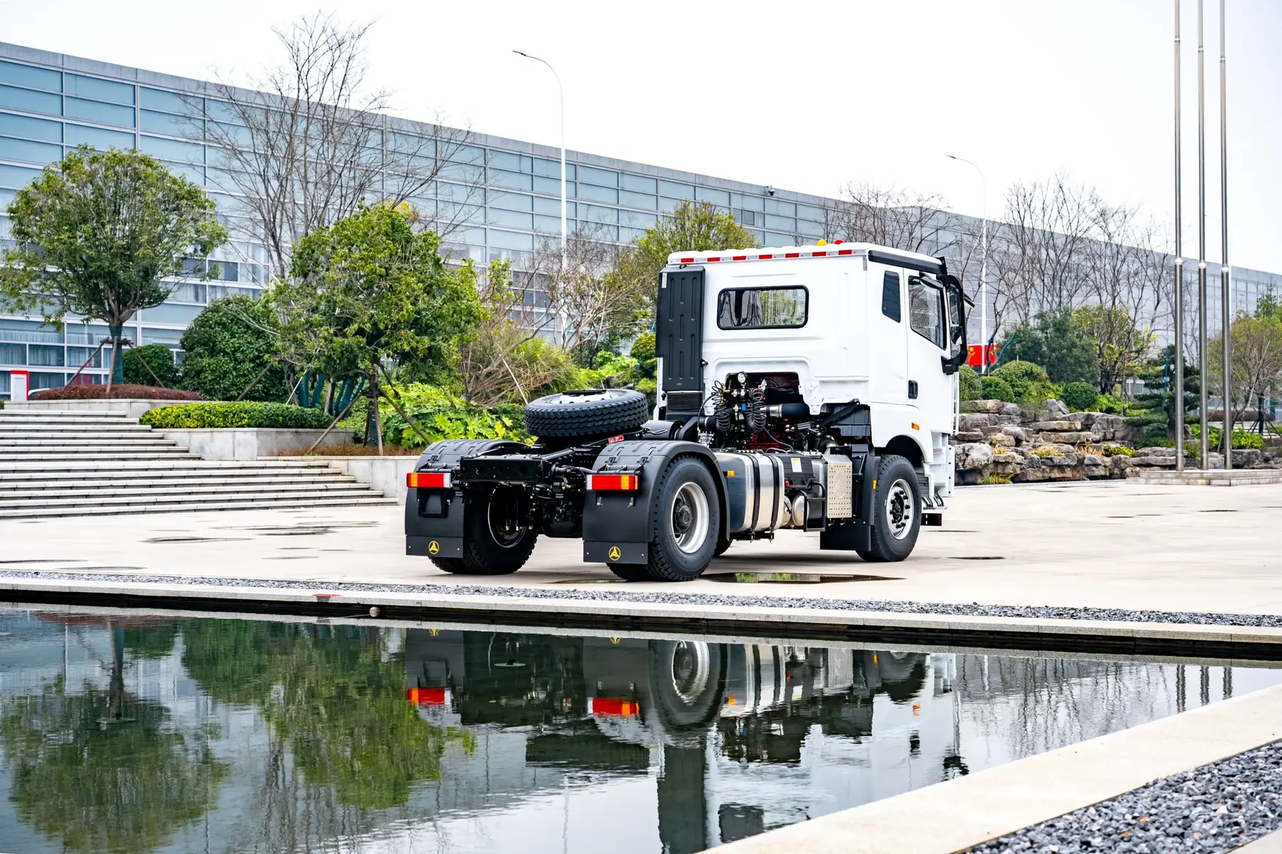 6×4 heavy commercial tractor